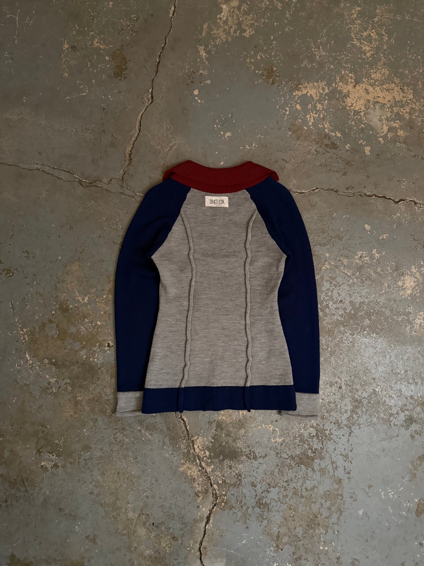 20471120 2000’s Hyoma Knit Sweater