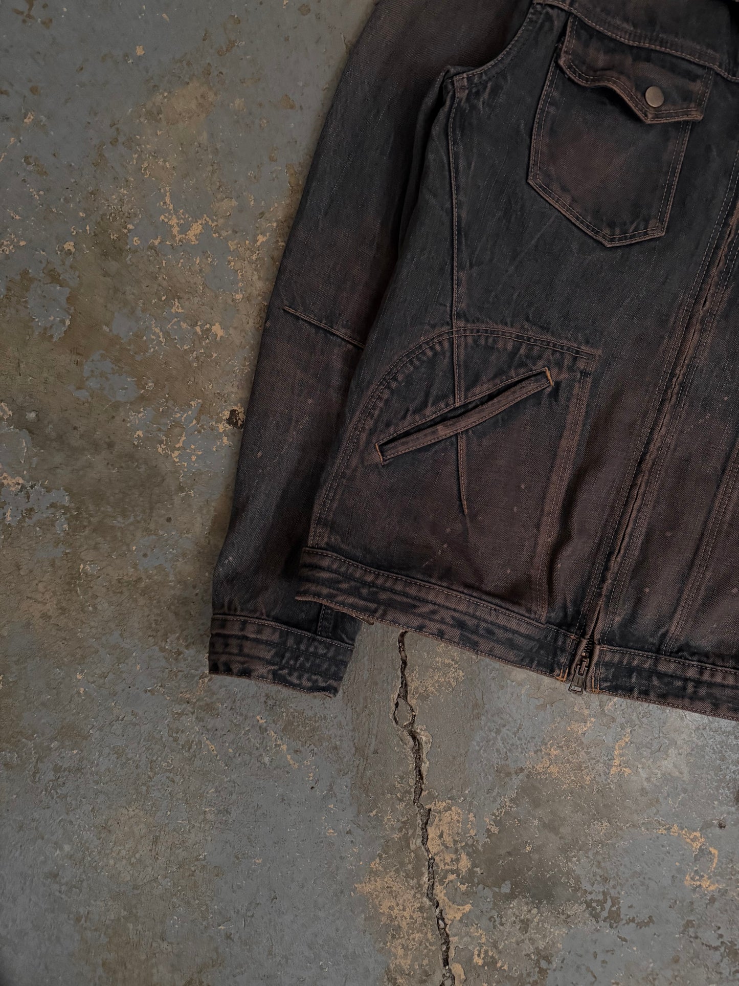 Number (N)ine AW09 “A Closed Feeling” Mudwash Pain Trucker Jacket