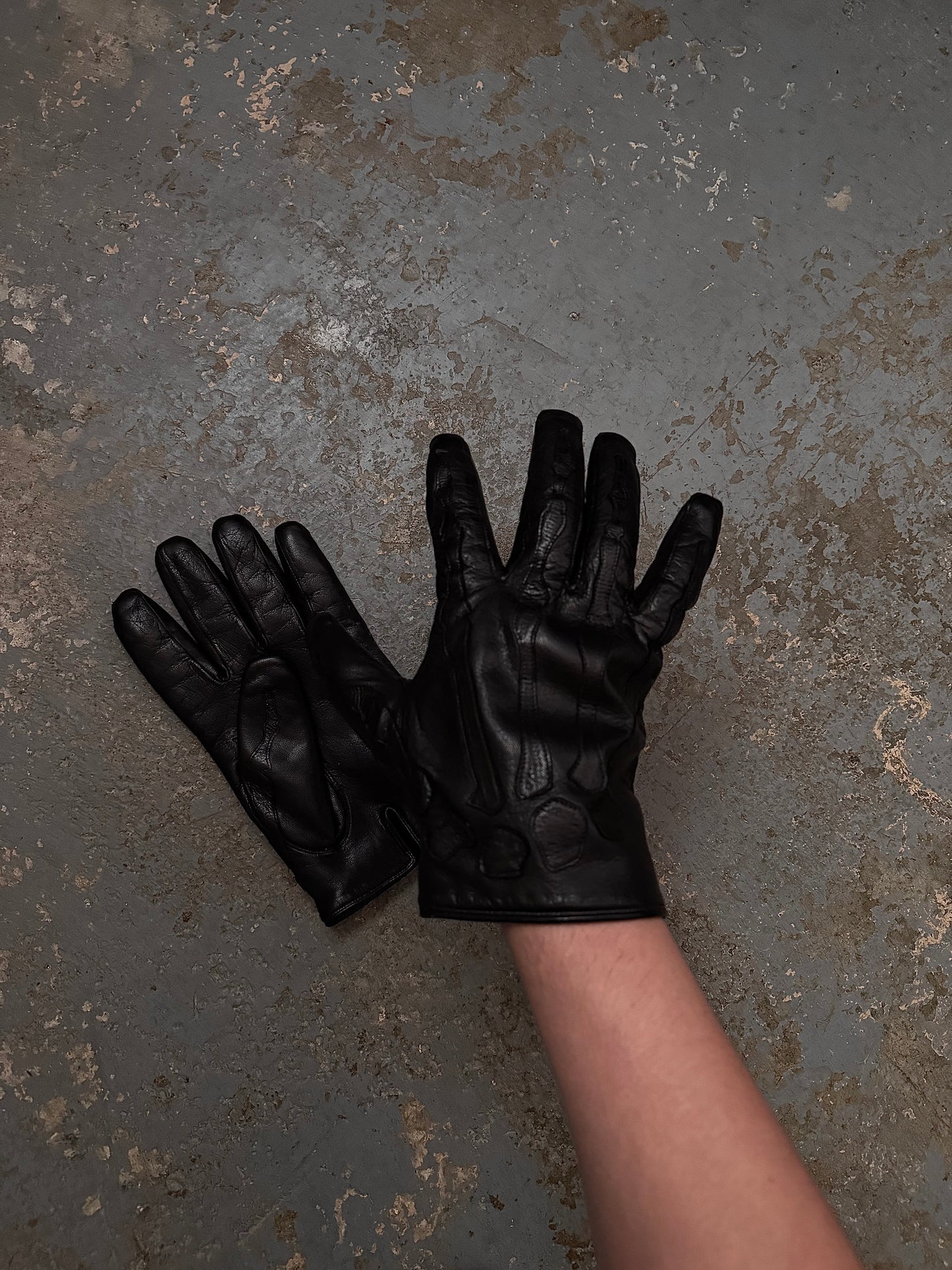 Undercover AW03 “Paper Doll” Skeleton Gloves