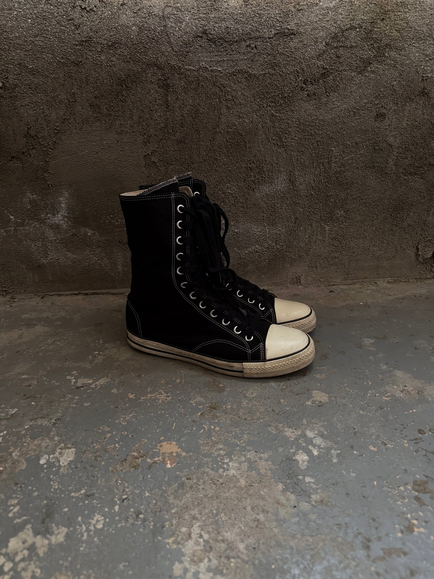 Number (N)ine SS04 “Dream Baby Dream” Hightop ‘Chucks’