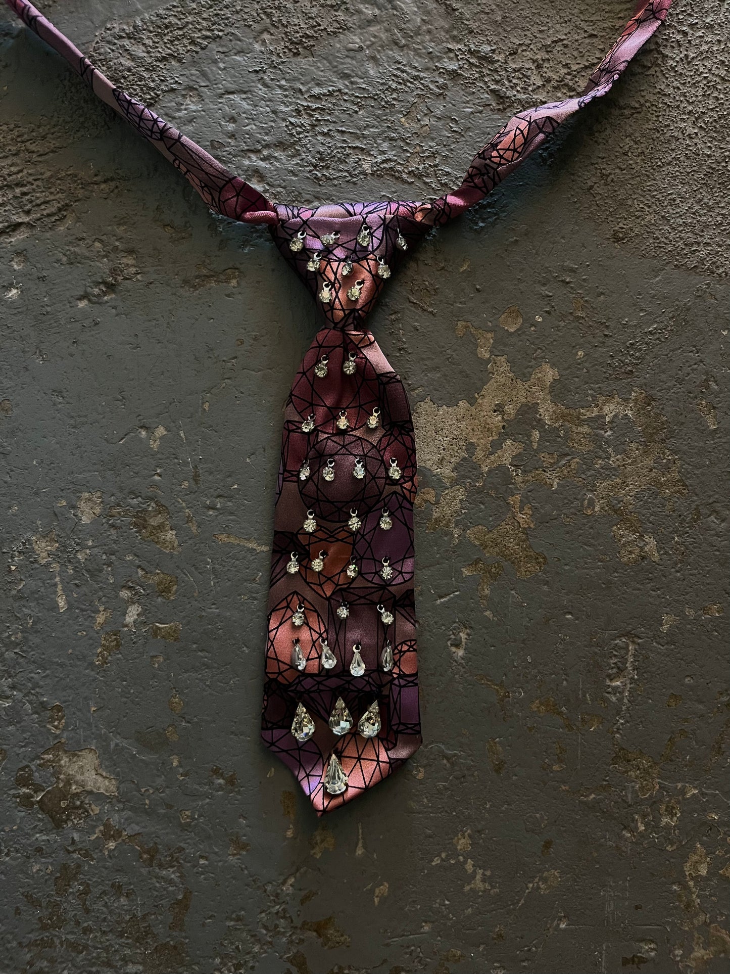 Undercover AW01 “DAVF” Crystal Gem Tie