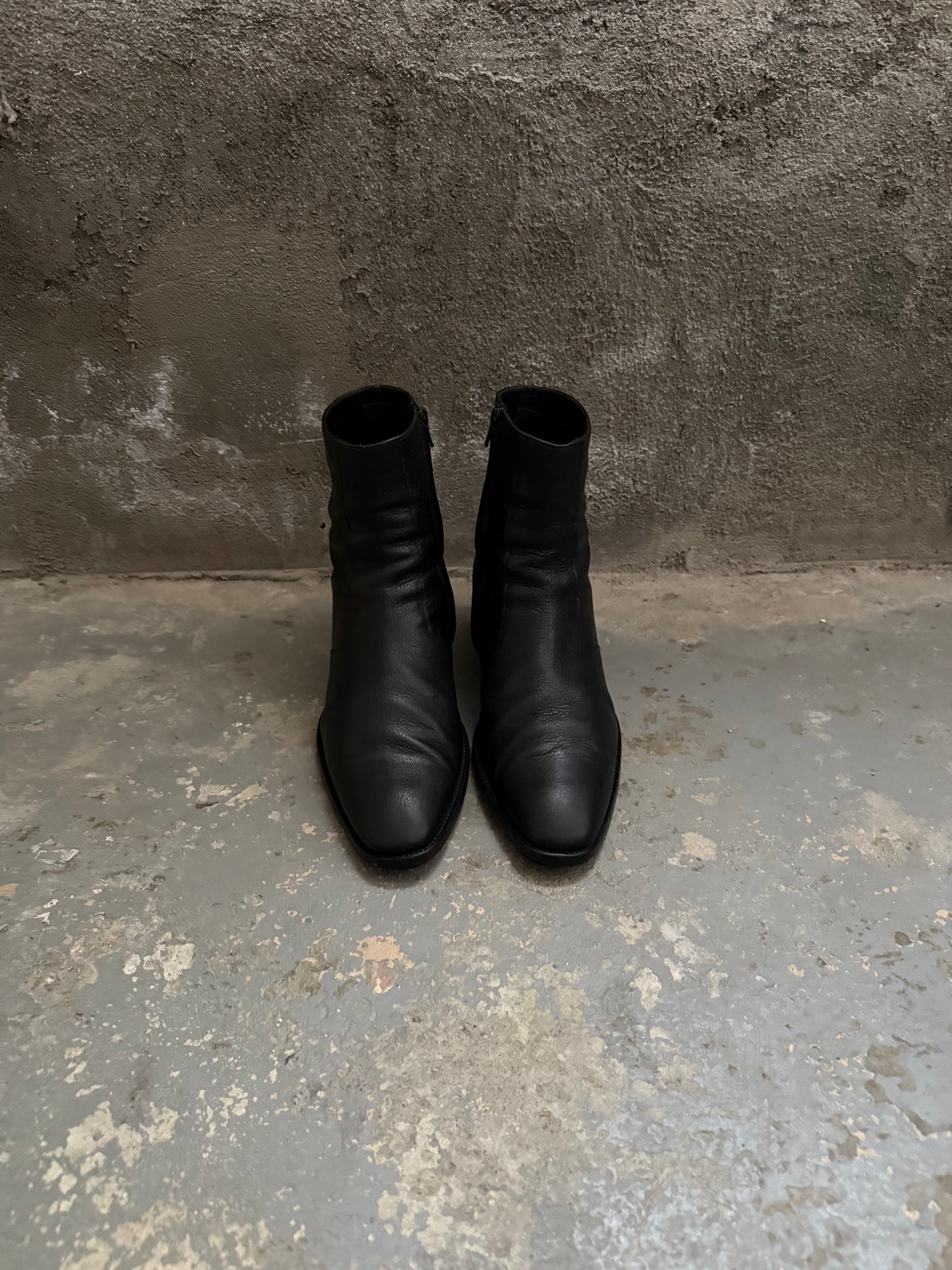 Saint Laurent Classic Wyatt 40MM Boot